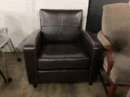 Black leather lounge chair